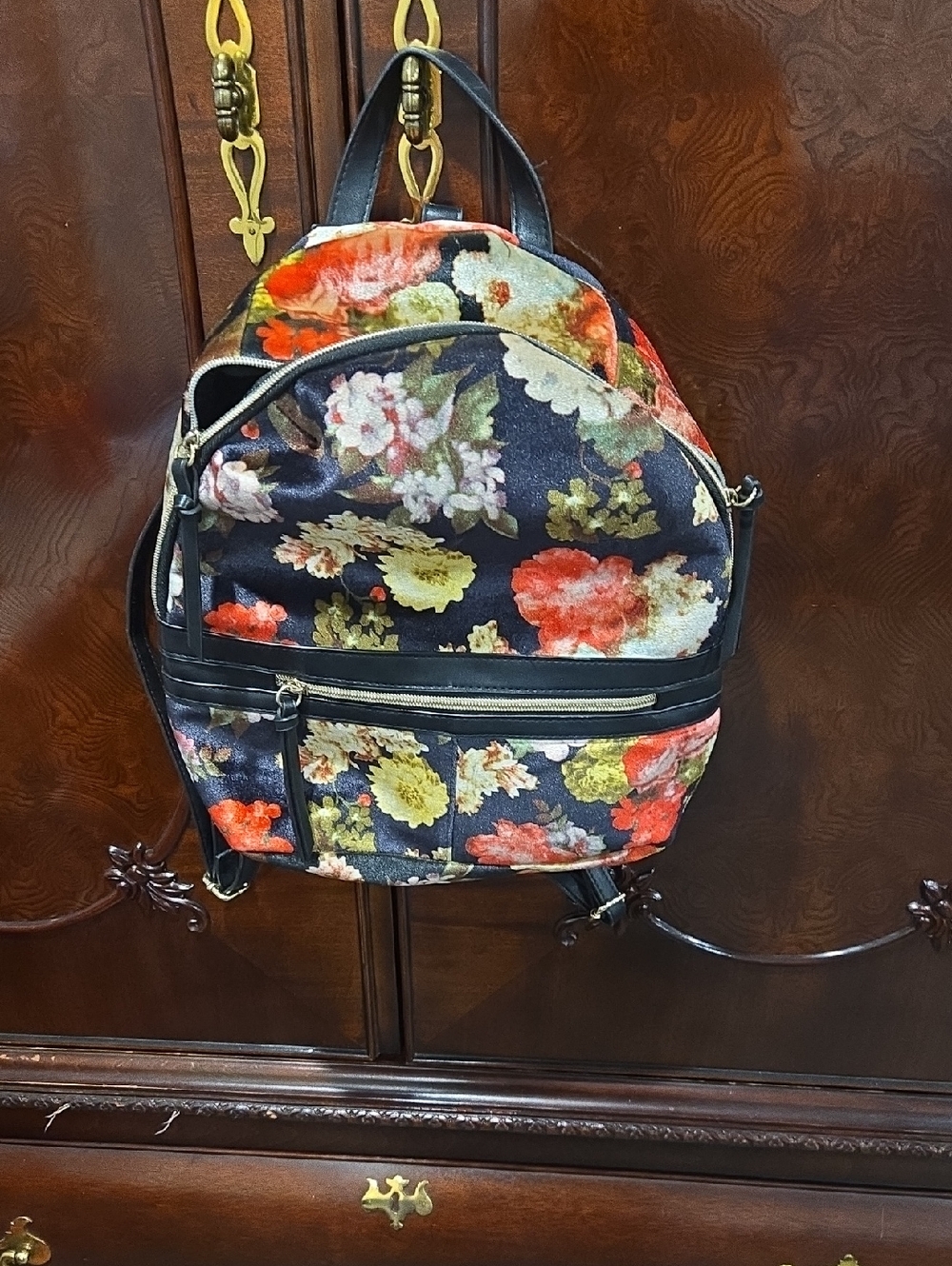 Floral Print Women's Mini Backpack - Black with Red & Yellow Flowers